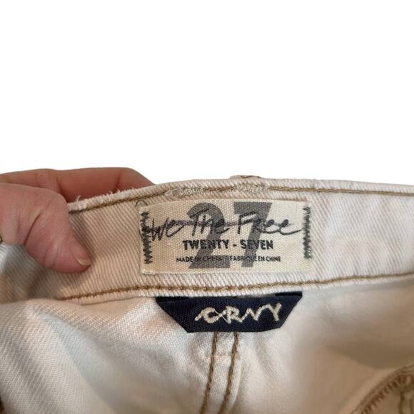 Free People Straight Leg CRVY High Rise Distressed Jeans Womens 27 Ivory - Picture 5 of 7